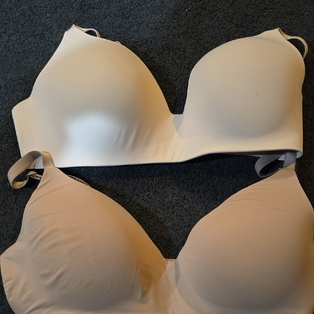 Seamless Cream and Tan Bras